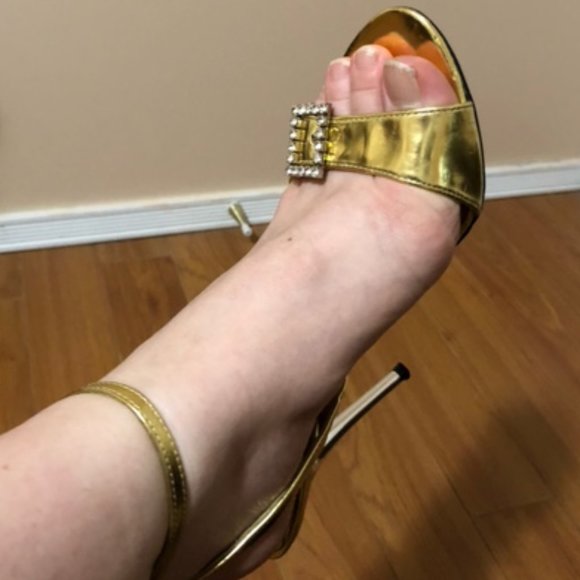 gold and silver heels vintage size8 used and worn - Picture 6 of 10